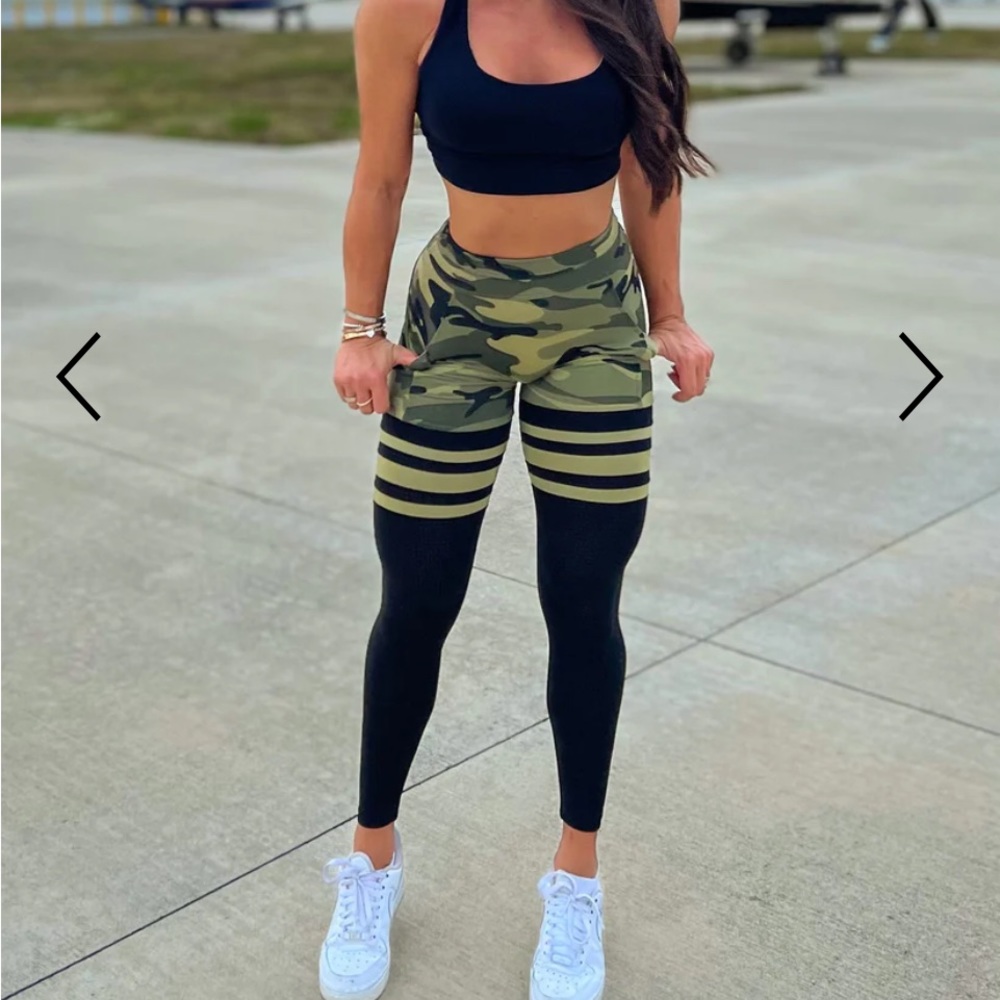 Like new Bombshell thigh high leggings